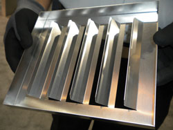 钣金加工企业如何通过引进自动化折弯成型设备降低生产成本，提高产品质量？-中山开云官方版网站登录入口-开云(中国)-开云官方版网站登录入口-开云(中国)